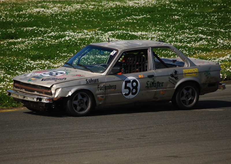 Illustration for article titled The Top 147 Lemons of the Sears Pointless 24 Hours of LeMons